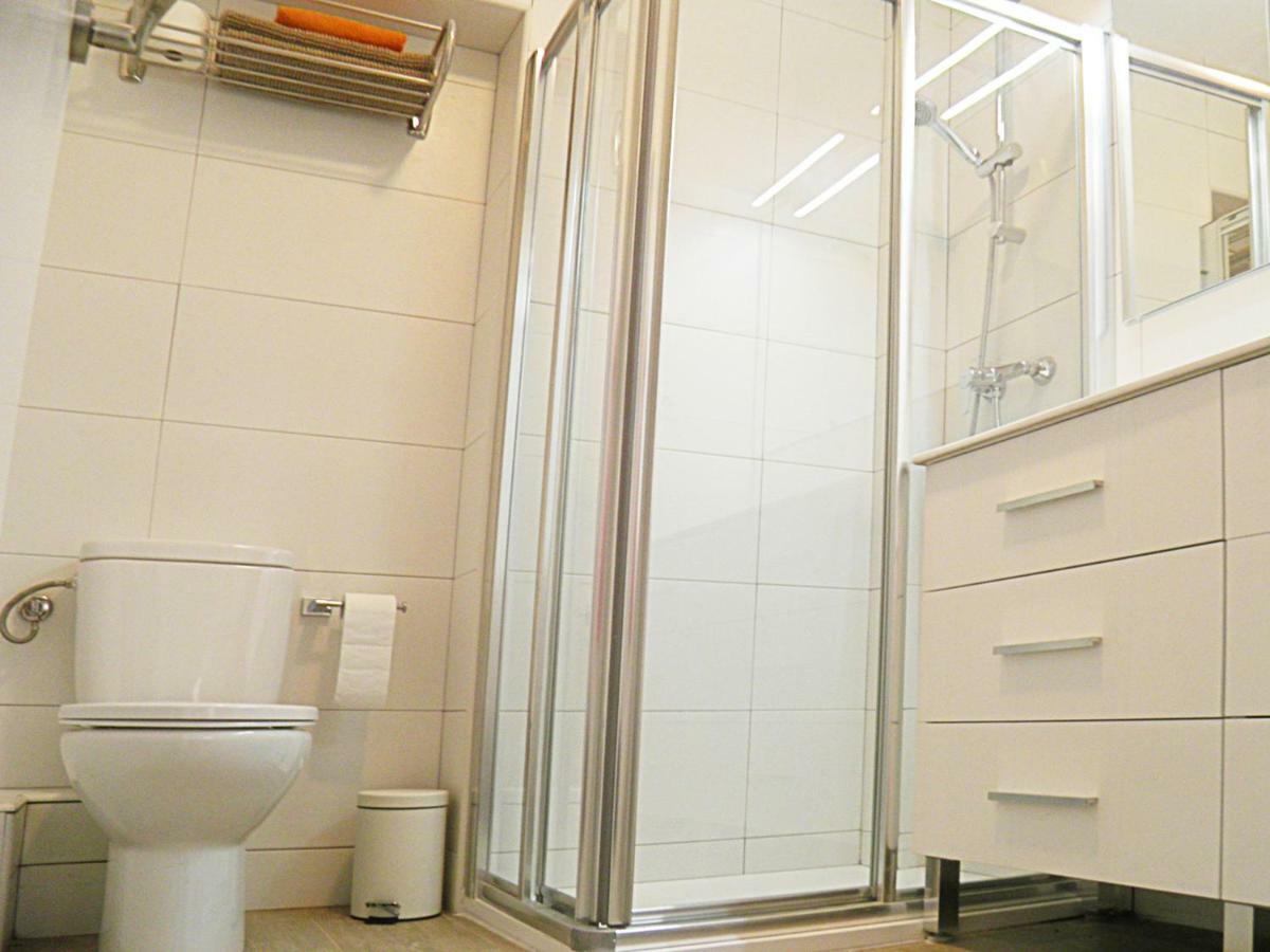 Апартаменти Apartamento Leman Салоу Екстер'єр фото